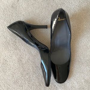 Delian patent pumps black 9